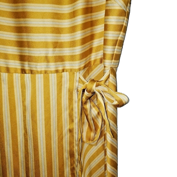 Vince Camuto Faux Wrap Dress Satin Striped Sleeveless Midi Flowy - Picture 2 of 8